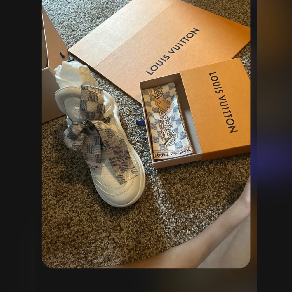 Louis Vuitton LV ARCHLIGHT SNEAKER